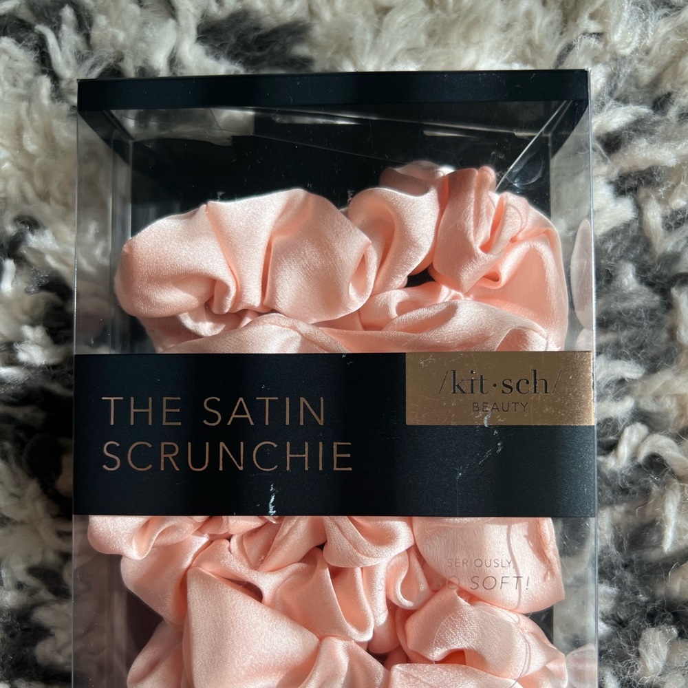 Kitsch | The Satin Scrunchie (4)